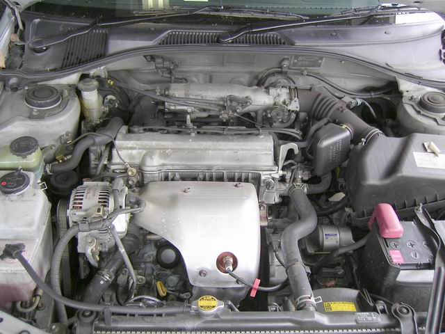 2000 Toyota Caldina Photos