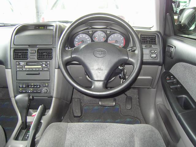 2000 Toyota Caldina For Sale