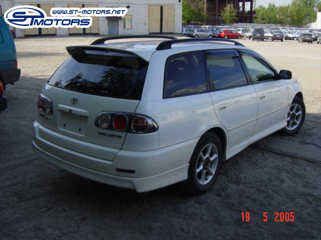 2000 Toyota Caldina Pictures