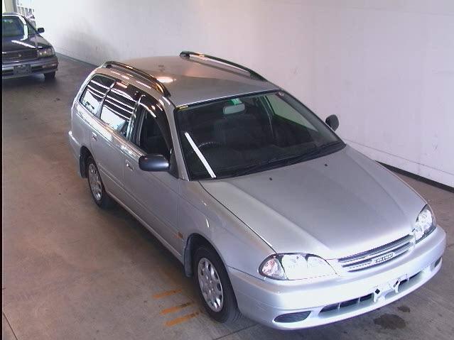 2000 Toyota Caldina Photos