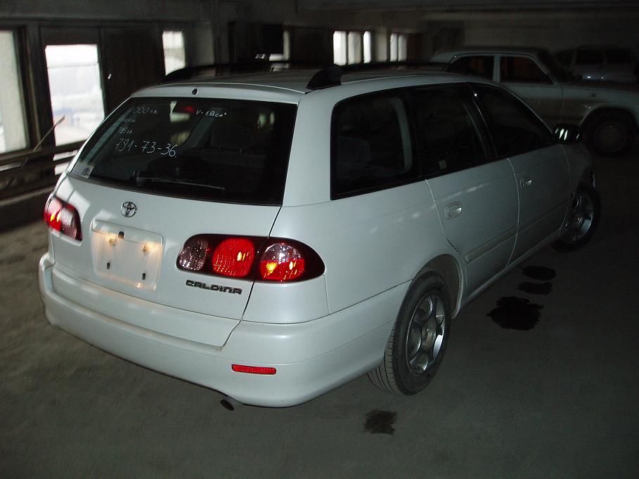 2000 Toyota Caldina Photos