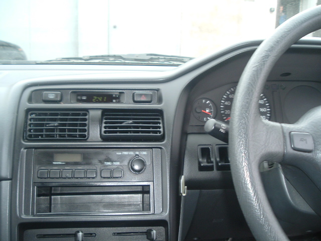 2000 Toyota Caldina Photos