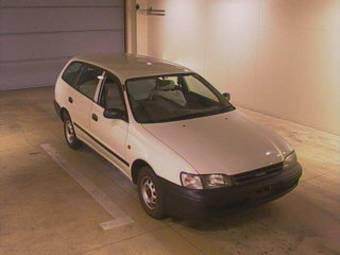 2000 Toyota Caldina Photos