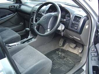 2000 Toyota Caldina Pics