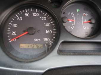 2000 Toyota Caldina Photos