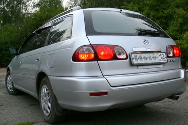 2001 Toyota Caldina