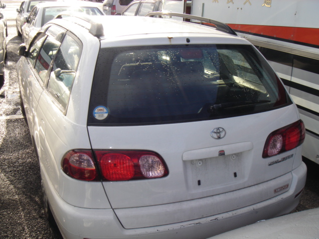2001 Toyota Caldina Pictures
