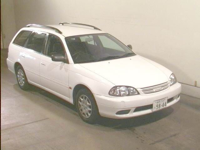 2001 Toyota Caldina Photos