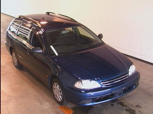 2001 Toyota Caldina Pictures