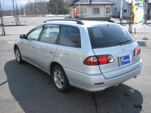 2001 Toyota Caldina Pictures