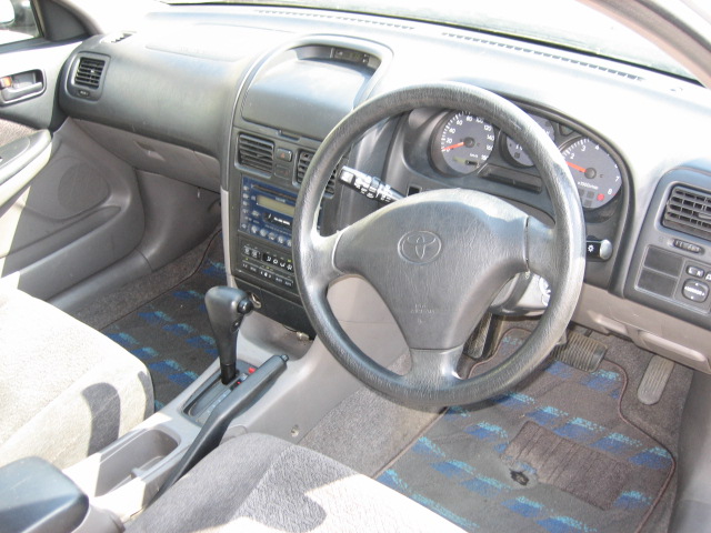 2001 Toyota Caldina Photos