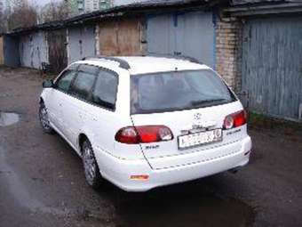 2001 Toyota Caldina Pictures