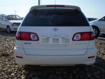 2001 Toyota Caldina Photos