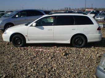 2001 Toyota Caldina Photos