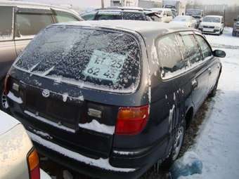 2001 Toyota Caldina Pictures