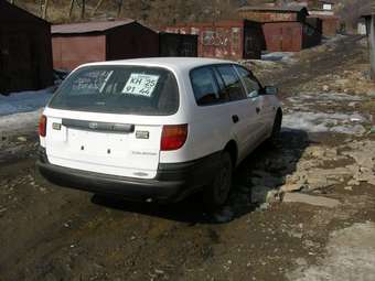 2001 Toyota Caldina Photos