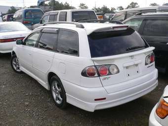 2001 Toyota Caldina Photos