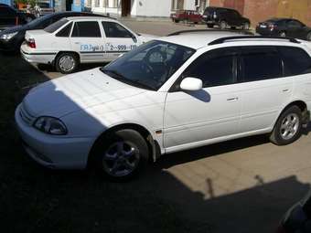 2001 Toyota Caldina Pics