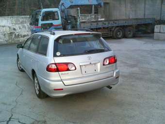 2001 Toyota Caldina Photos