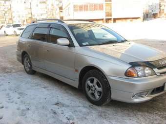 2001 Toyota Caldina Photos