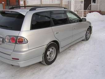 2001 Toyota Caldina Photos