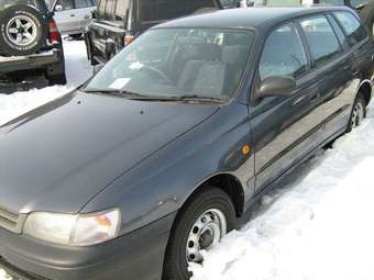 2002 Caldina