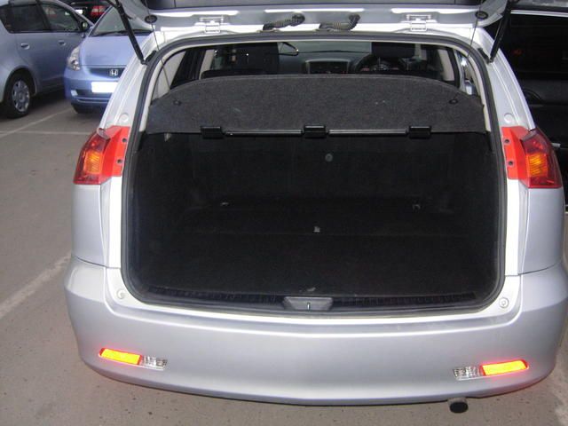 2002 Toyota Caldina