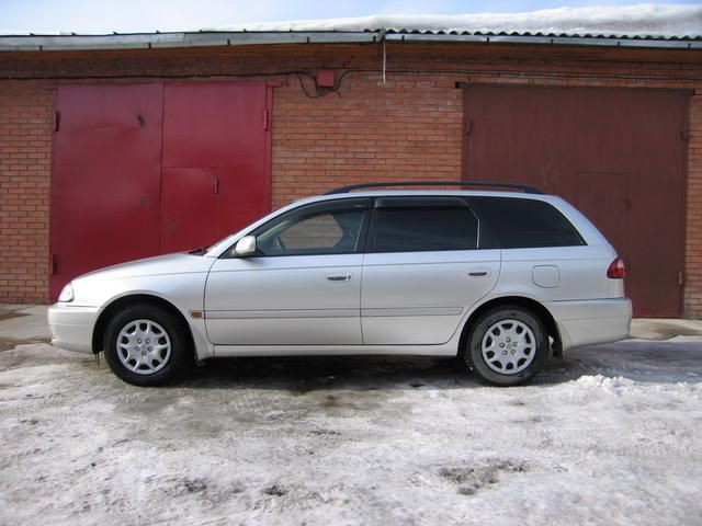 2002 Toyota Caldina