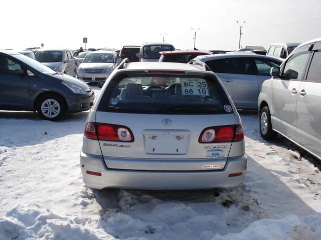 2002 Toyota Caldina