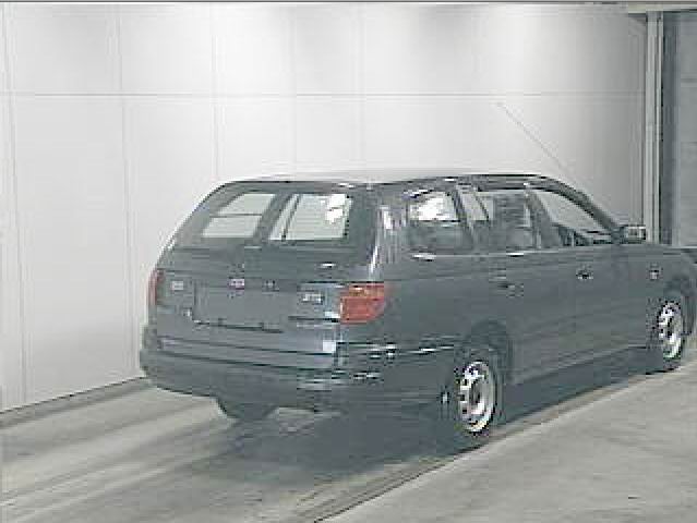 2002 Toyota Caldina Images