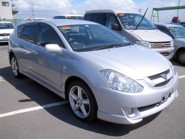 2002 Toyota Caldina Photos