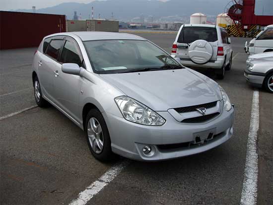 2002 Toyota Caldina Pictures