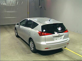 2002 Toyota Caldina Photos