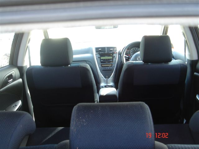 2002 Toyota Caldina Photos