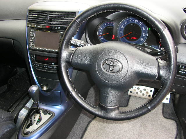 2002 Toyota Caldina Photos