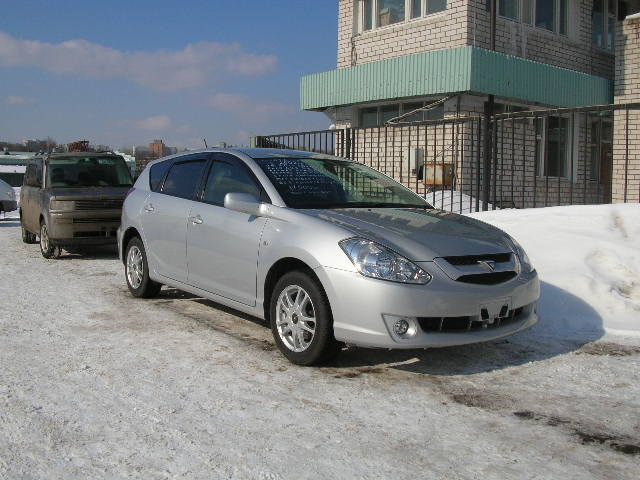 2002 Toyota Caldina Pics