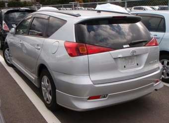 2002 Toyota Caldina Pictures