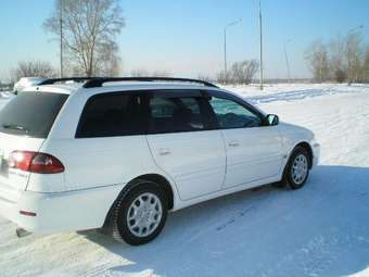 2002 Toyota Caldina Pics