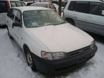 2002 Toyota Caldina Photos