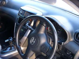 2002 Toyota Caldina Pics