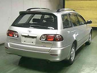 2002 Toyota Caldina Images