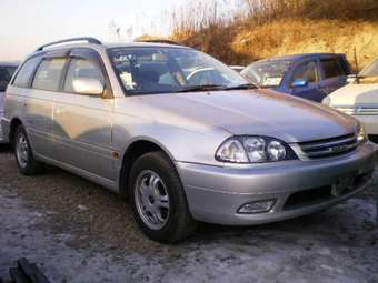 2002 Toyota Caldina Photos