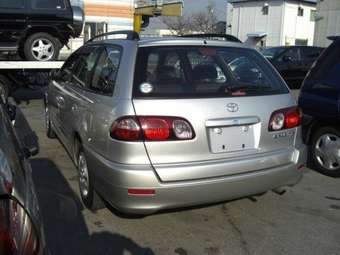 2002 Toyota Caldina Photos