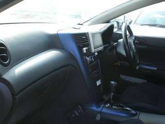 2002 Toyota Caldina Photos