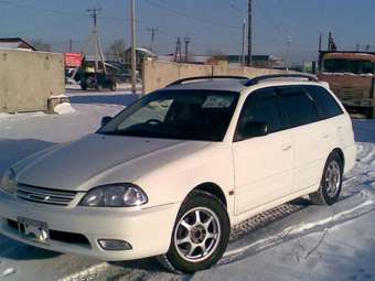 2002 Toyota Caldina Photos