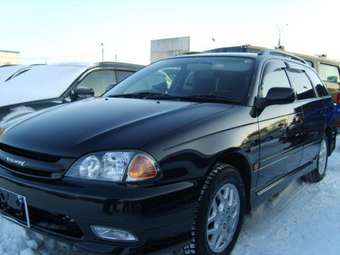 2002 Toyota Caldina Photos