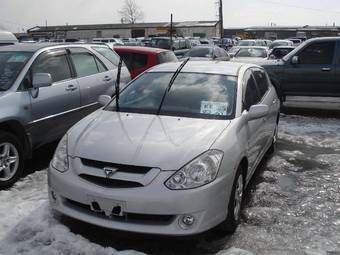 2002 Toyota Caldina Photos