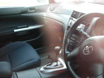 2002 Toyota Caldina Pictures