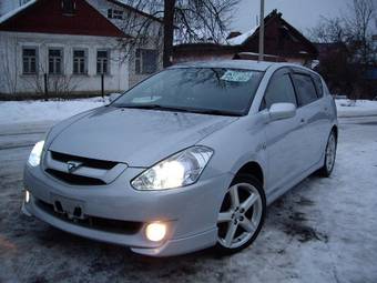 2002 Toyota Caldina Photos