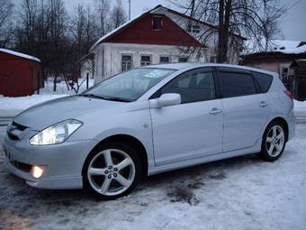 2002 Toyota Caldina Photos